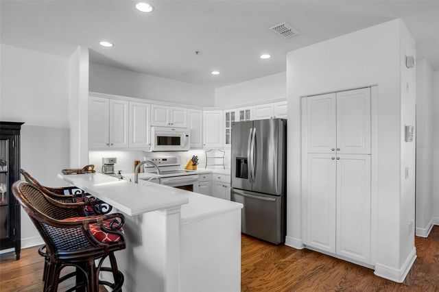 9203 MIDNIGHT PASS ROAD 2, Sarasota, FL 34242