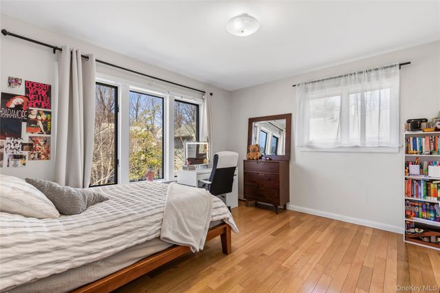 21 Tulip Tree Lane, Mamaroneck, NY 10543