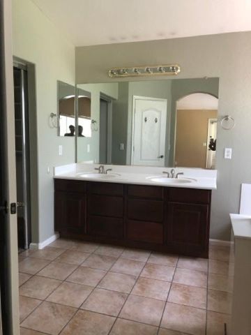 2352 S 162nd Lane, Goodyear, AZ 85338