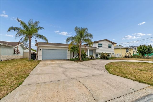 8722 HICKORYWOOD LANE, Tampa, FL 33615