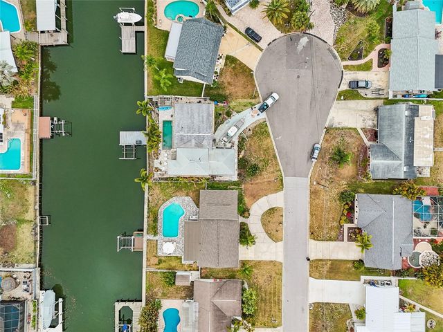 8722 HICKORYWOOD LANE, Tampa, FL 33615