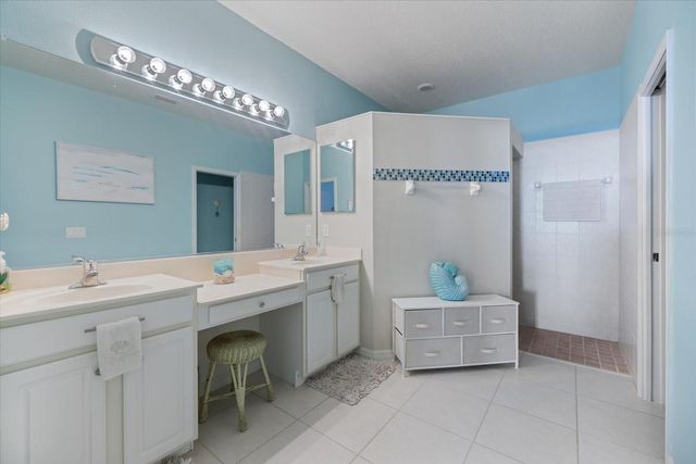 1466 MASENO DRIVE, Venice, FL 34292