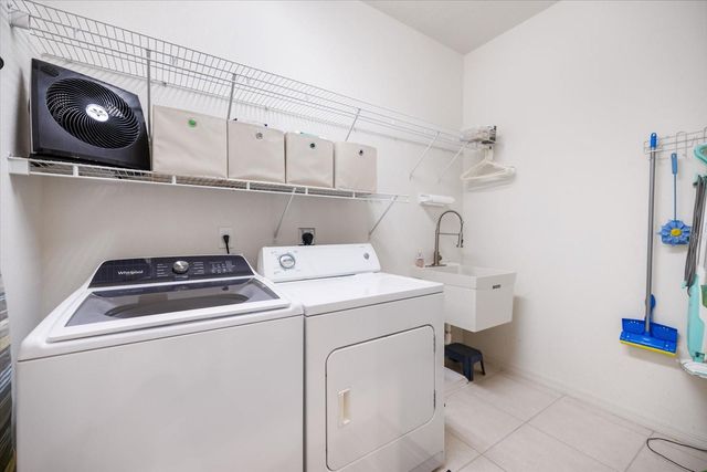 1466 MASENO DRIVE, Venice, FL 34292