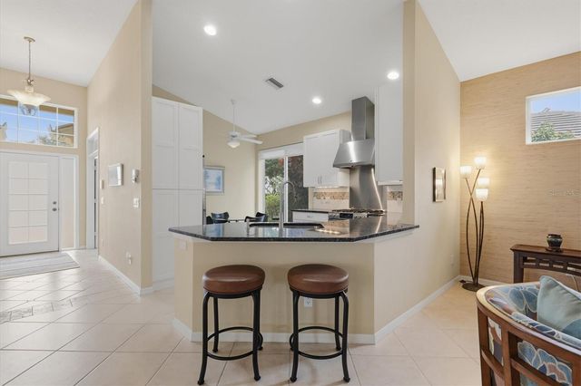 7235 KENSINGTON COURT, University Park, FL 34201