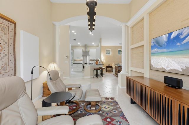 7235 KENSINGTON COURT, University Park, FL 34201