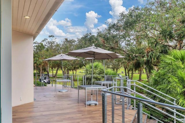 7235 KENSINGTON COURT, University Park, FL 34201