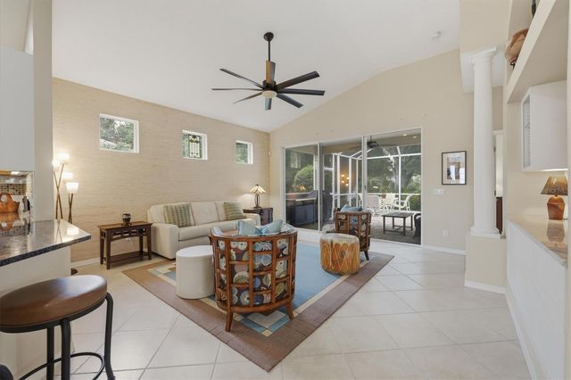 7235 KENSINGTON COURT, University Park, FL 34201