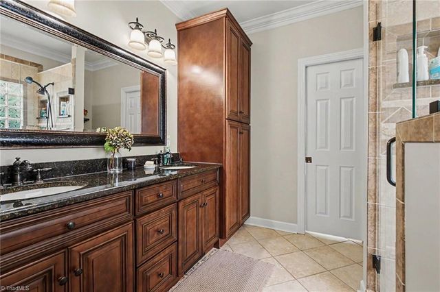 105 Saint Mary Drive, Kernersville, NC 27284