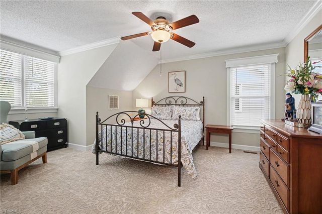 105 Saint Mary Drive, Kernersville, NC 27284