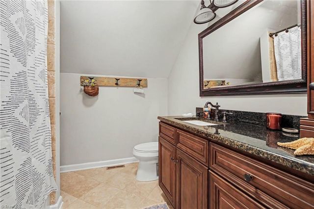 105 Saint Mary Drive, Kernersville, NC 27284