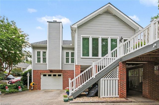 105 Saint Mary Drive, Kernersville, NC 27284