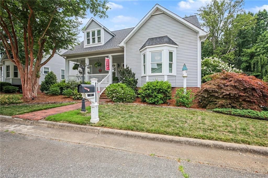 105 Saint Mary Drive, Kernersville, NC 27284