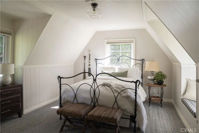 27780 Lakes Edge Road, Lake Arrowhead, CA 92352