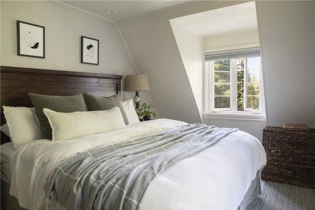 27780 Lakes Edge Road, Lake Arrowhead, CA 92352