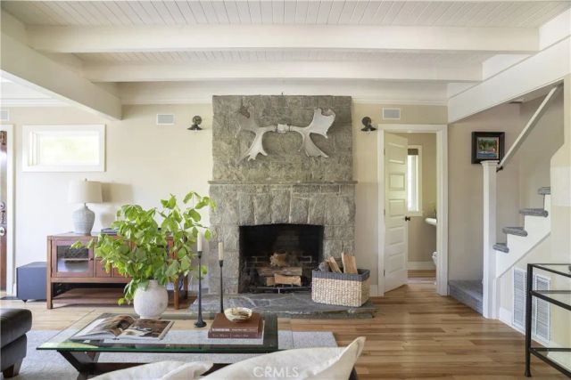 27780 Lakes Edge Road, Lake Arrowhead, CA 92352