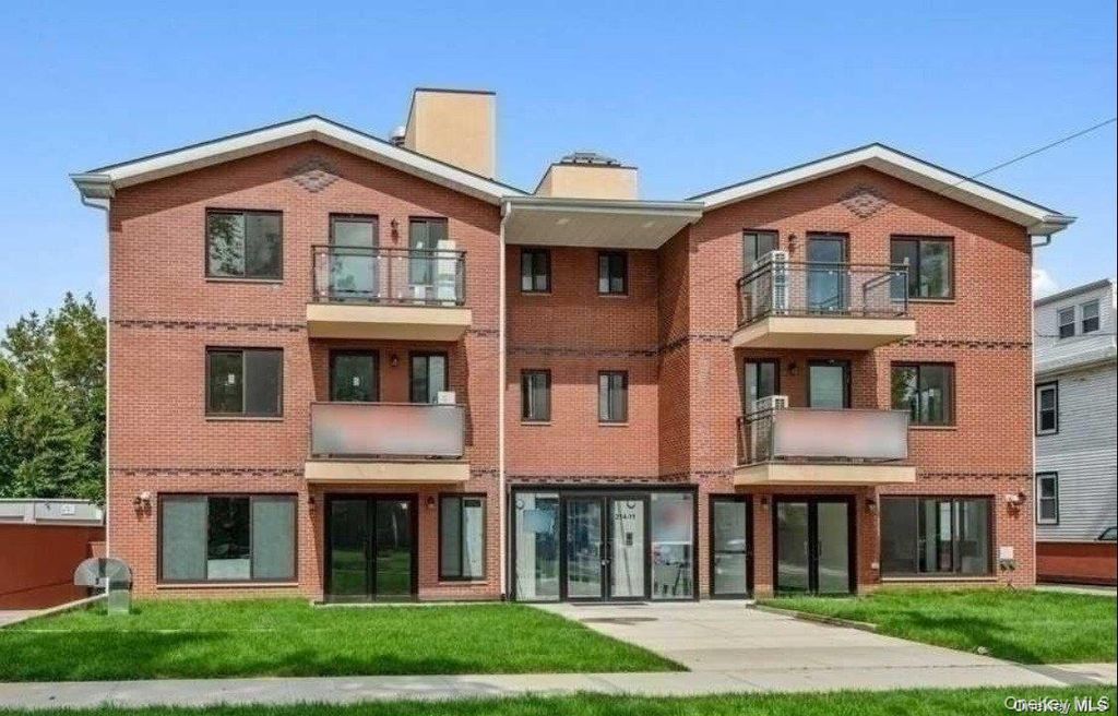 214-11 35th Avenue C10, Bayside, NY 11361 — exterior