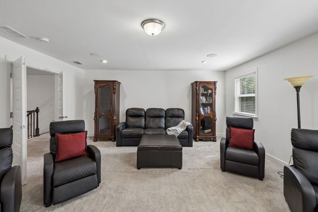 3033 Pomoa Pl, Murfreesboro, TN 37130