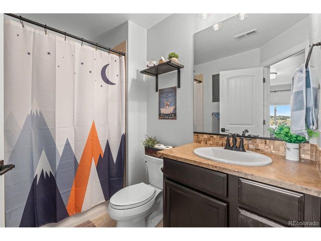 32335 Legacy Ridge St, Elizabeth, CO 80107