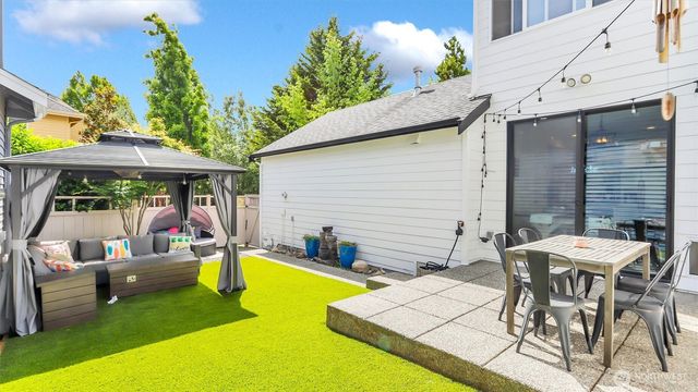 4784 Bridgeport Place, Mukilteo, WA 98275