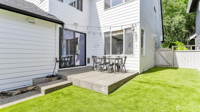 4784 Bridgeport Place, Mukilteo, WA 98275