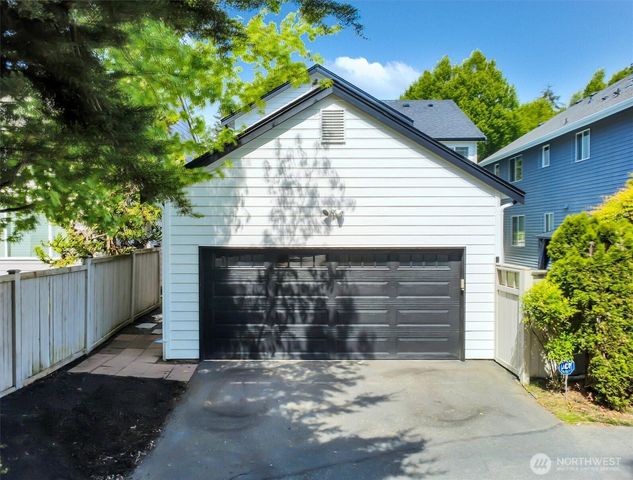 4784 Bridgeport Place, Mukilteo, WA 98275