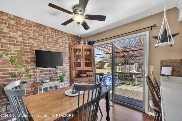 1011 Old Erin Way, Lansing, MI 48917