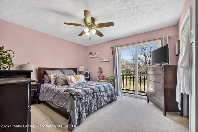 1011 Old Erin Way, Lansing, MI 48917