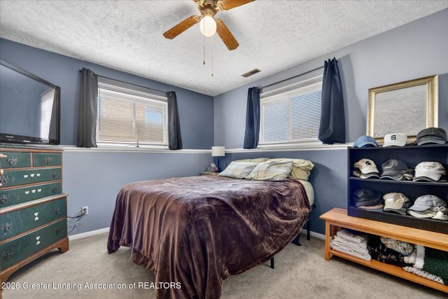 1011 Old Erin Way, Lansing, MI 48917