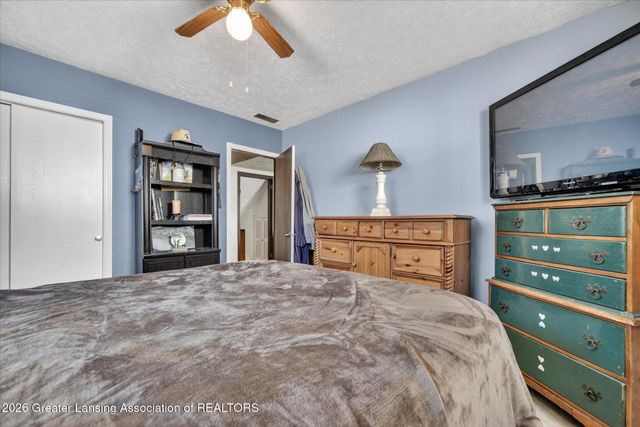 1011 Old Erin Way, Lansing, MI 48917