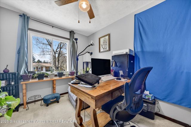 1011 Old Erin Way, Lansing, MI 48917