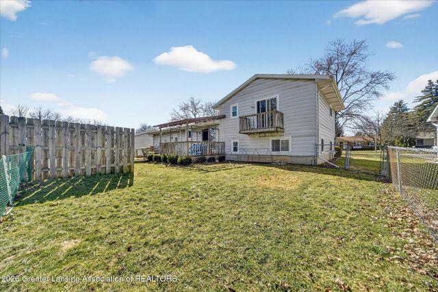 1011 Old Erin Way, Lansing, MI 48917