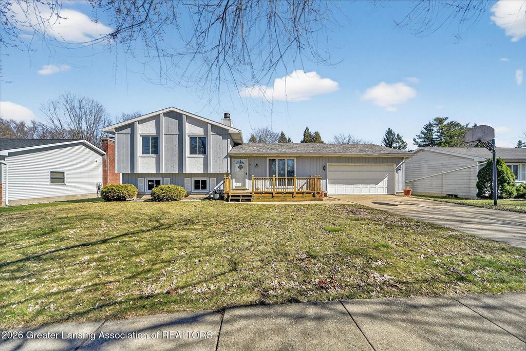 1011 Old Erin Way, Lansing, MI 48917