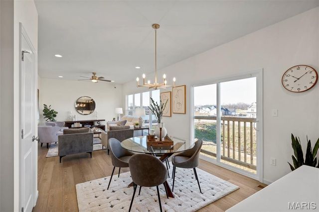 2 Royal II at River Bluffs Manors, Florissant, MO 63031