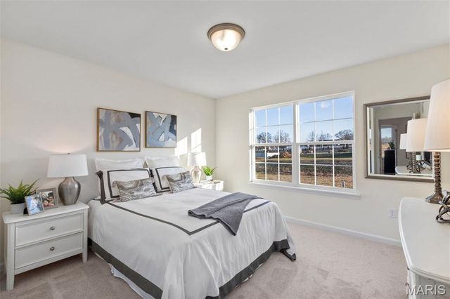 2 Royal II at River Bluffs Manors, Florissant, MO 63031