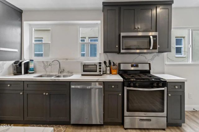 1018 S Crescent Heights Boulevard, Los Angeles, CA 90035