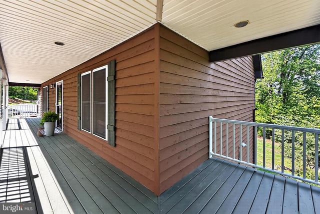 717 BRAGG DR, Front Royal, VA 22630