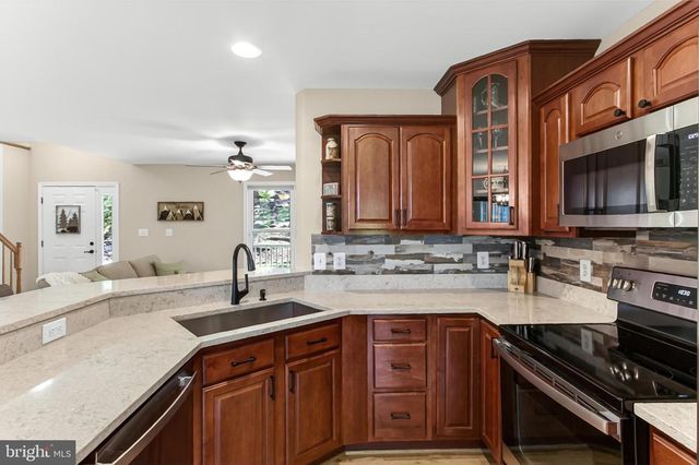 717 BRAGG DR, Front Royal, VA 22630