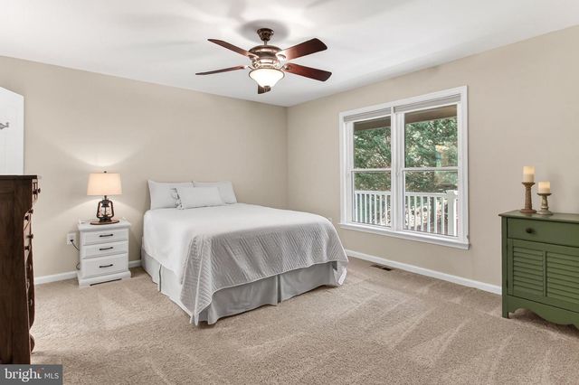 717 BRAGG DR, Front Royal, VA 22630