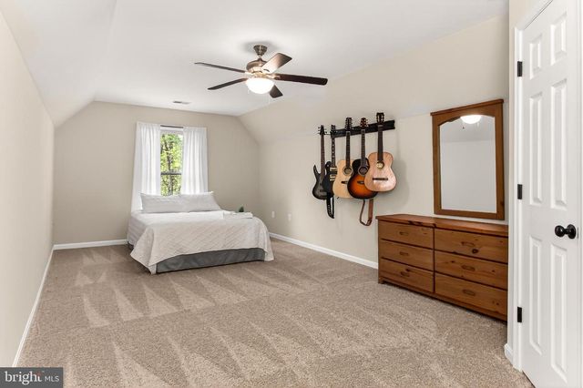 717 BRAGG DR, Front Royal, VA 22630