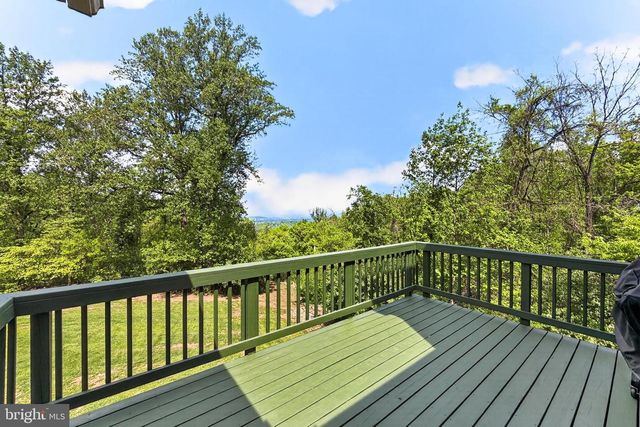 717 BRAGG DR, Front Royal, VA 22630