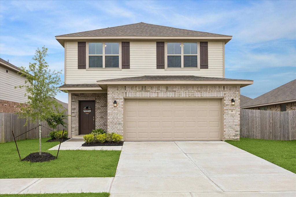 10 Greenbriar Loop, Angleton, TX 77515