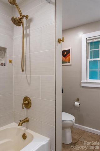 2408 Setzers Creek Road, Lenoir, NC 28645