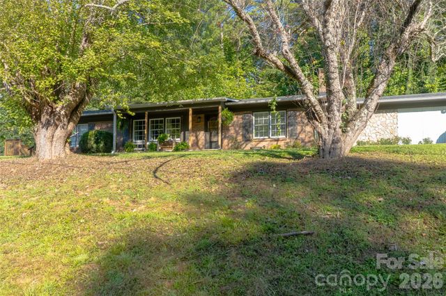 2408 Setzers Creek Road, Lenoir, NC 28645