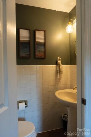 2408 Setzers Creek Road, Lenoir, NC 28645