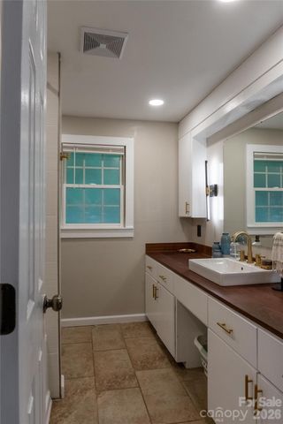 2408 Setzers Creek Road, Lenoir, NC 28645