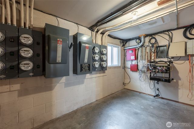 34 W Cremona Street, Seattle, WA 98119