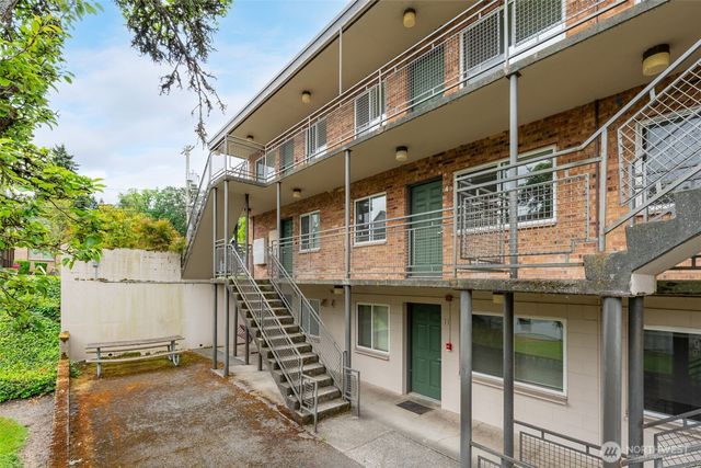 34 W Cremona Street, Seattle, WA 98119