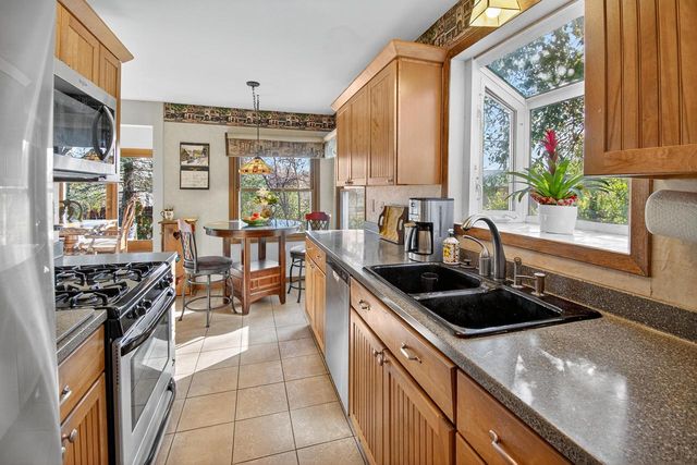 1639 C A Becker DRIVE, Racine, WI 53406