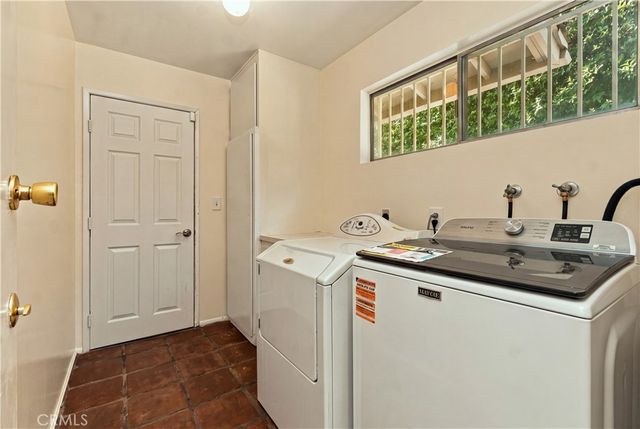 23633 Del Cerro Circle, West Hills, CA 91304