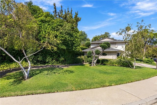 23633 Del Cerro Circle, West Hills, CA 91304